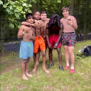 Meet your Posher, Damon